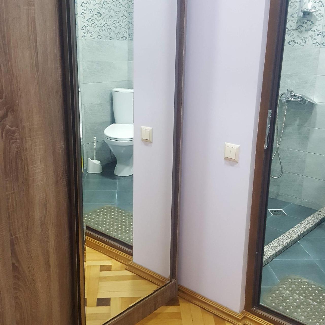 Nana'S Guesthouse Batumi Exterior photo